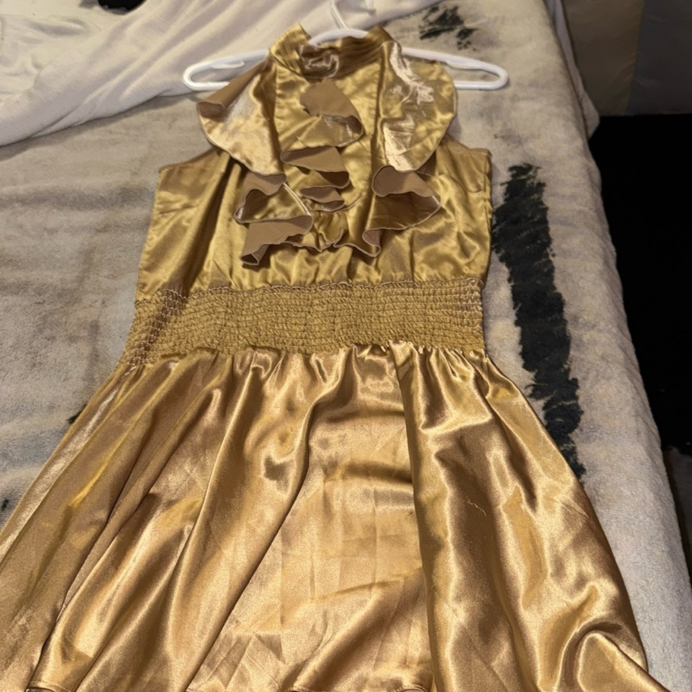 Gold Sleeveless dress with ruffles in front
